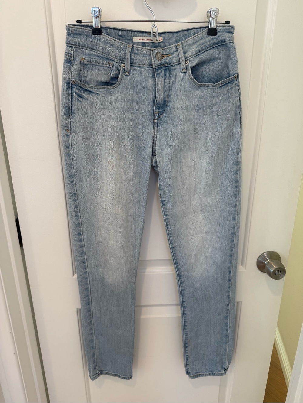 Levi's Light Blue Mid Rise Skinny Women's Jeans